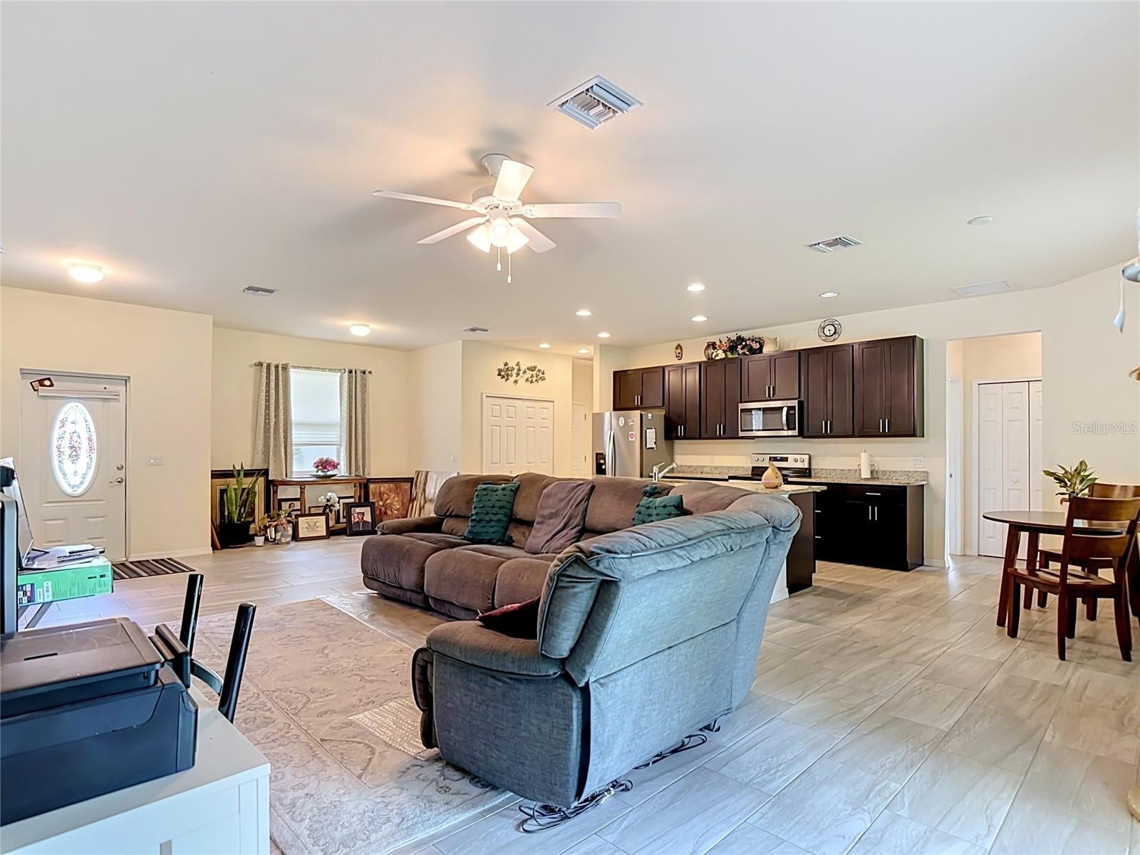 6027 ACORN CIRCLE