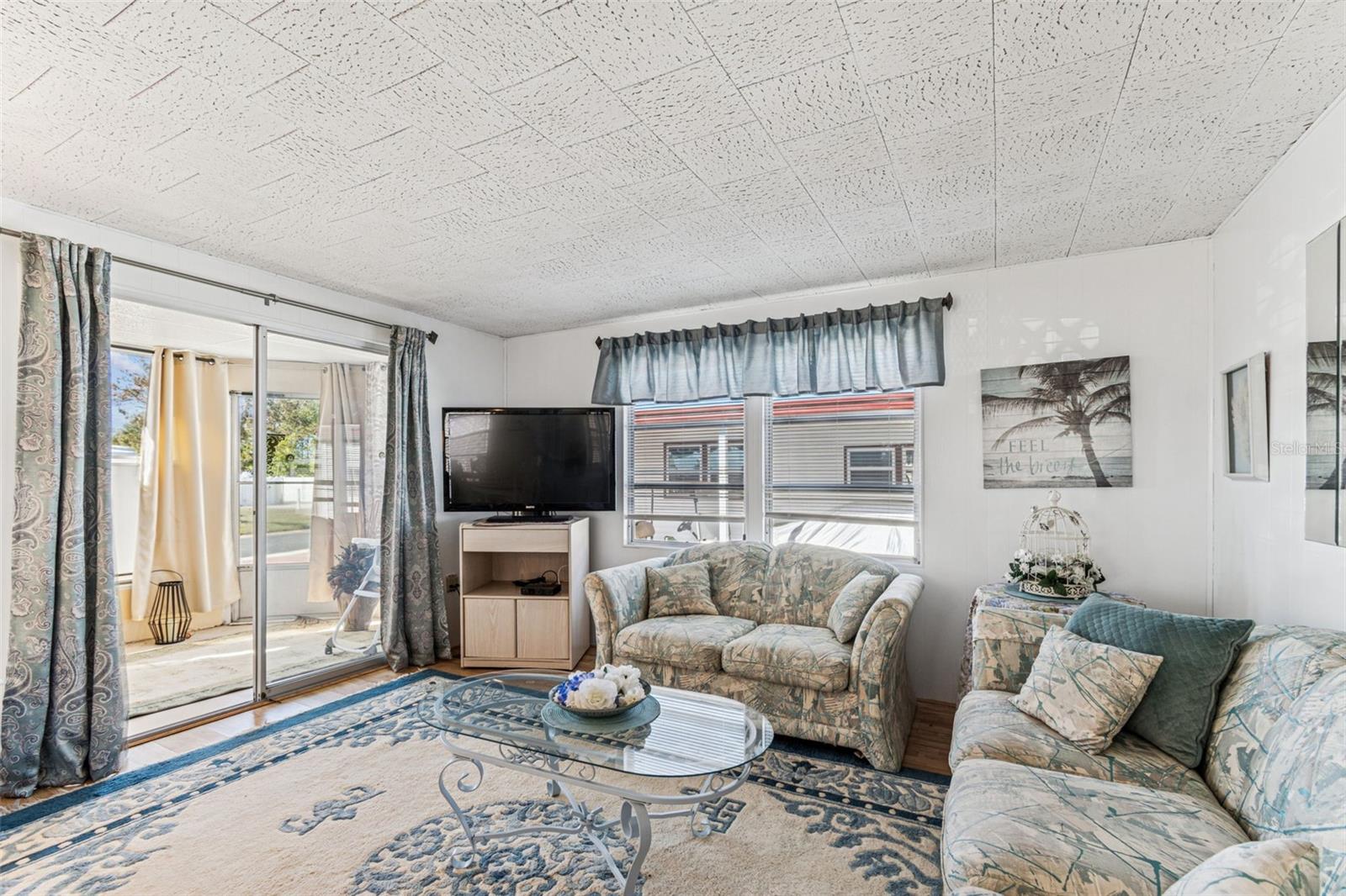 FOUR SEASONS ESTATE RESIDENT OWNED COMMUNITY INC - Residential