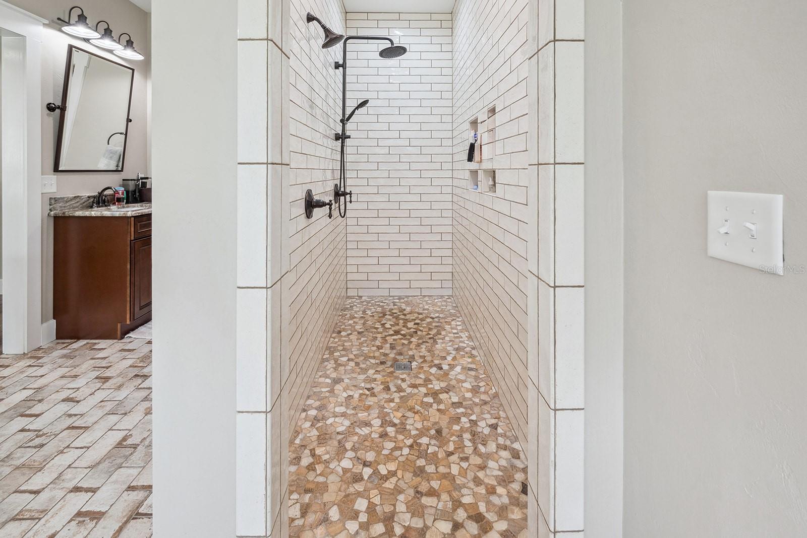 OAK LEAF SUB - Residential