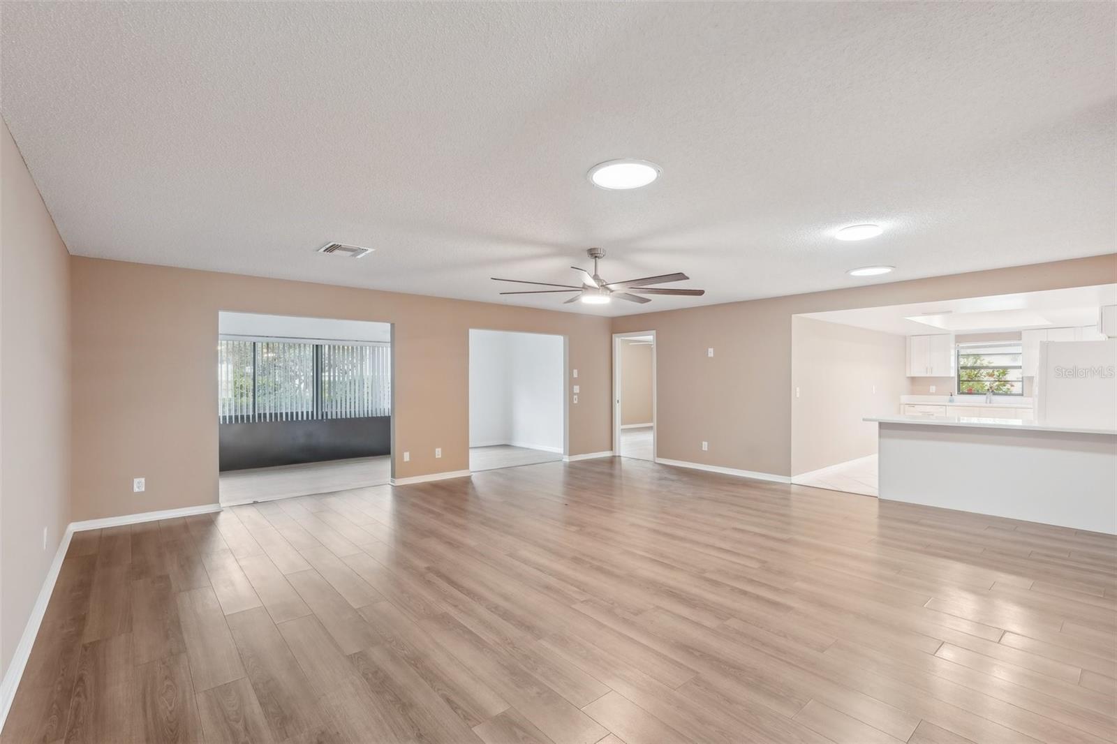 2529 LANCASTER DRIVE
