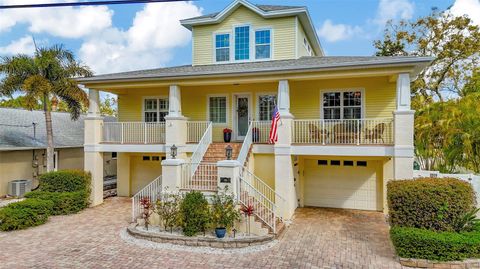 536 ONTARIO AVENUE CRYSTAL BEACH FL 34681