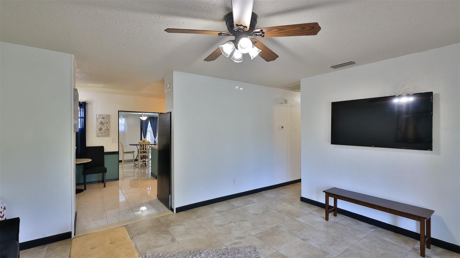 Cambridge Villas - Residential