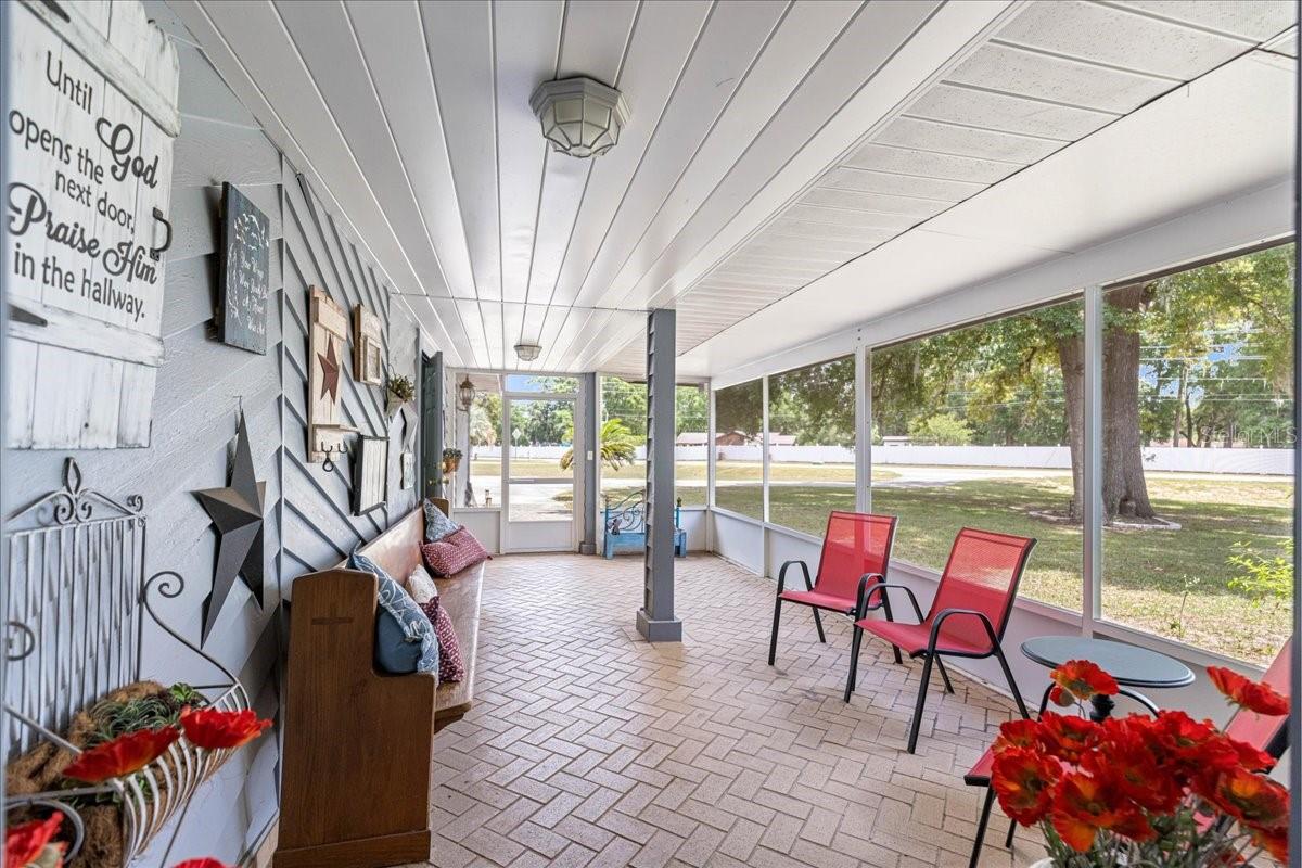 PINE WOOD ESTATE - Residential
