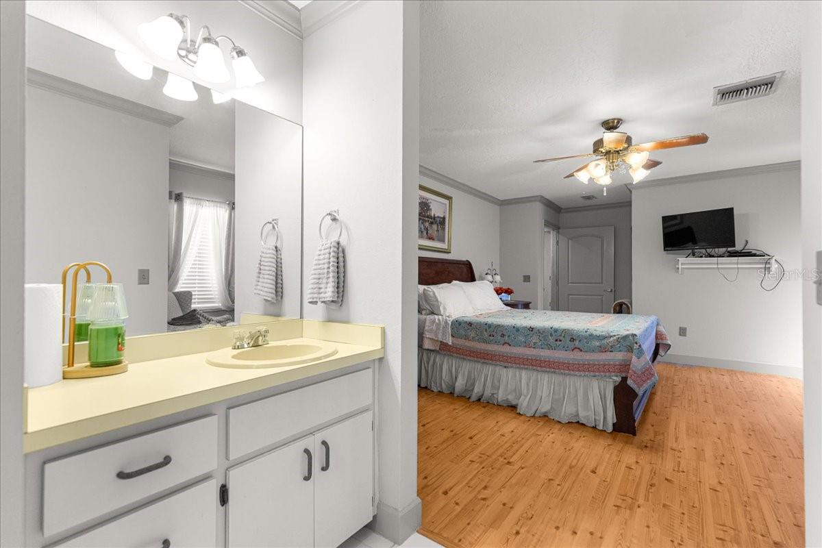 PINE WOOD ESTATE - Residential