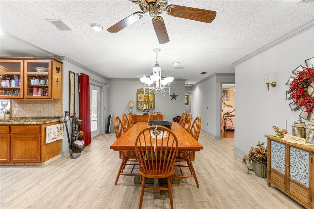 PINE WOOD ESTATE - Residential
