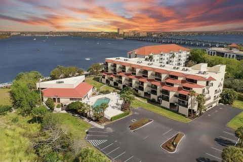 Photo of 204 3rd Street W #204, Bradenton, FL 34205 (MLS # A4691228)