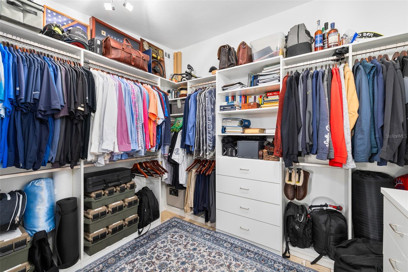 SHORE ACRES BUTTERFLY LAKE REP - Residential