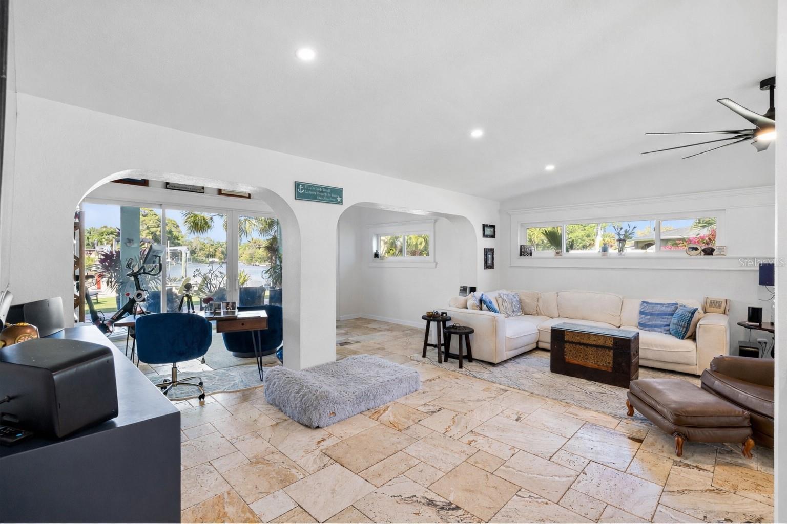 SHORE ACRES BUTTERFLY LAKE REP - Residential