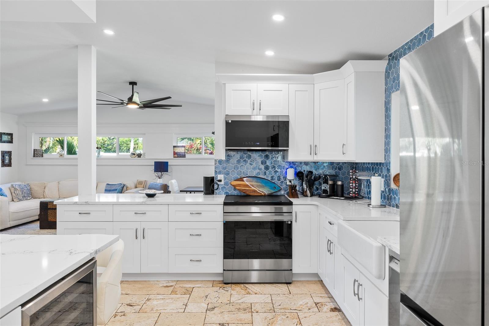 SHORE ACRES BUTTERFLY LAKE REP - Residential