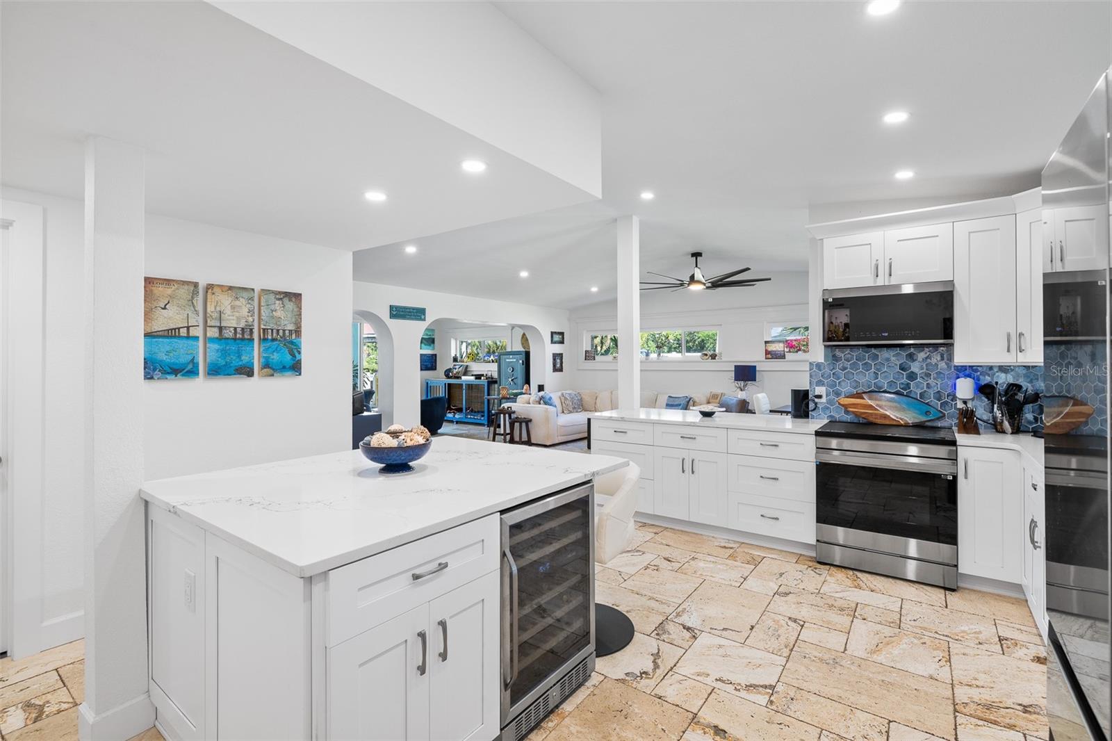 SHORE ACRES BUTTERFLY LAKE REP - Residential