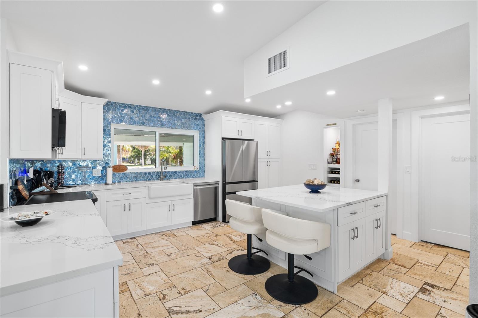 SHORE ACRES BUTTERFLY LAKE REP - Residential