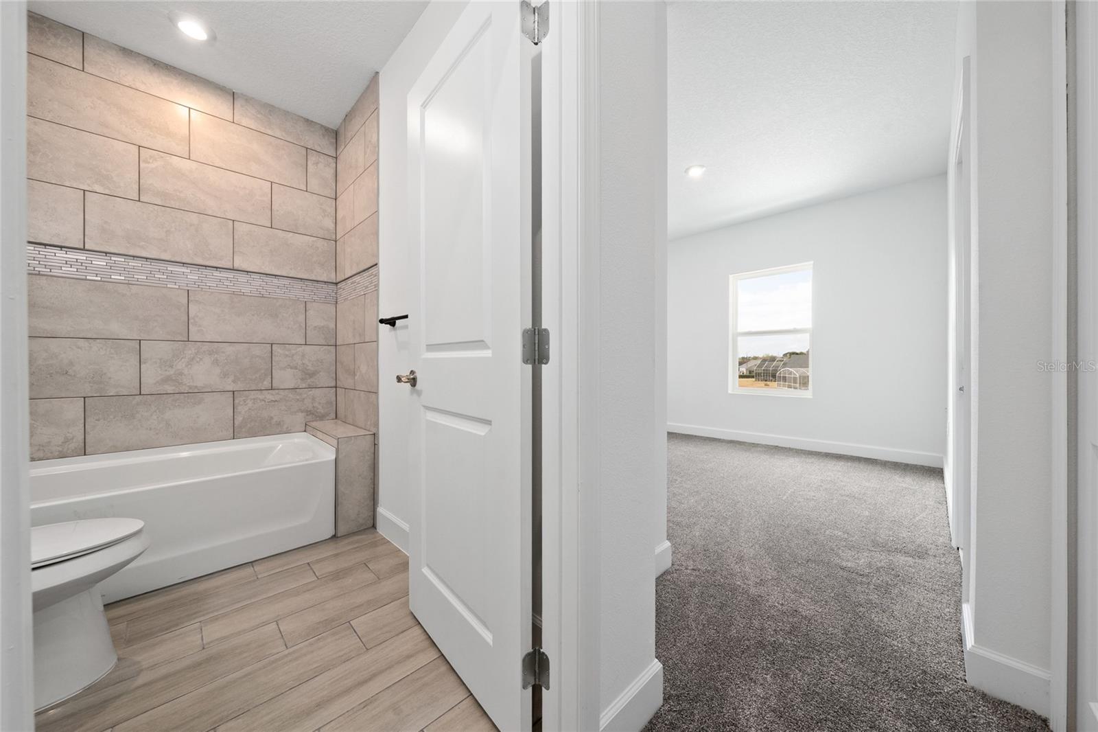 WATERFORD/BRIDGEWATER - Residential