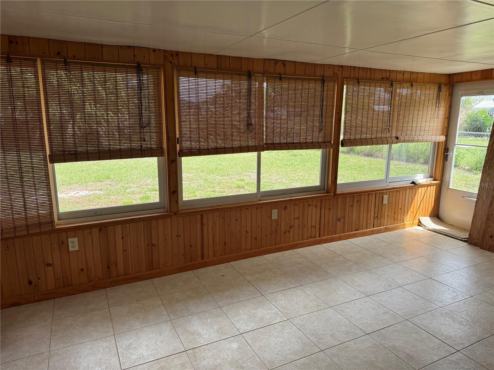 TEE & GRN ESTATES 1ST ADD - Residential