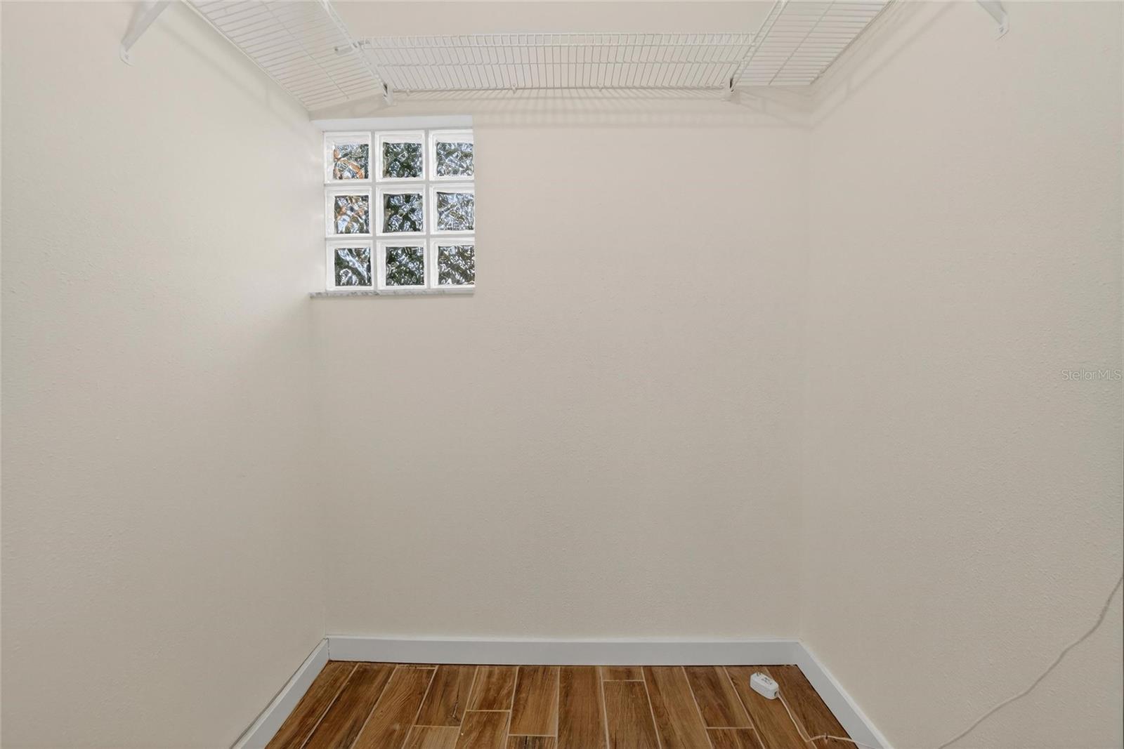 SUNSET PARK - Residential