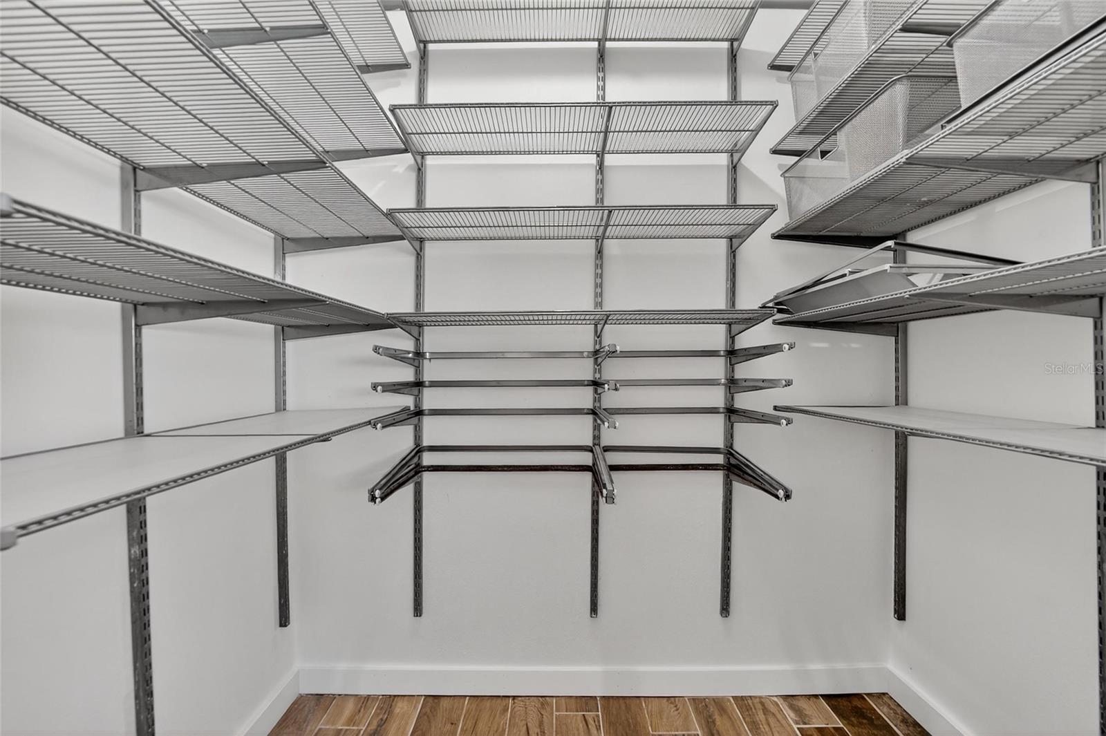 SUNSET PARK - Residential