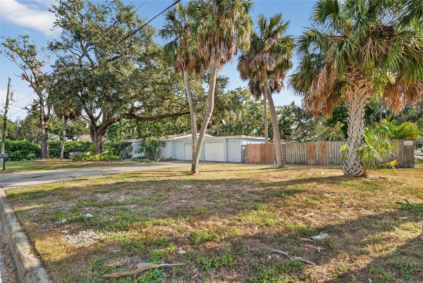 SUNSET PARK - Residential