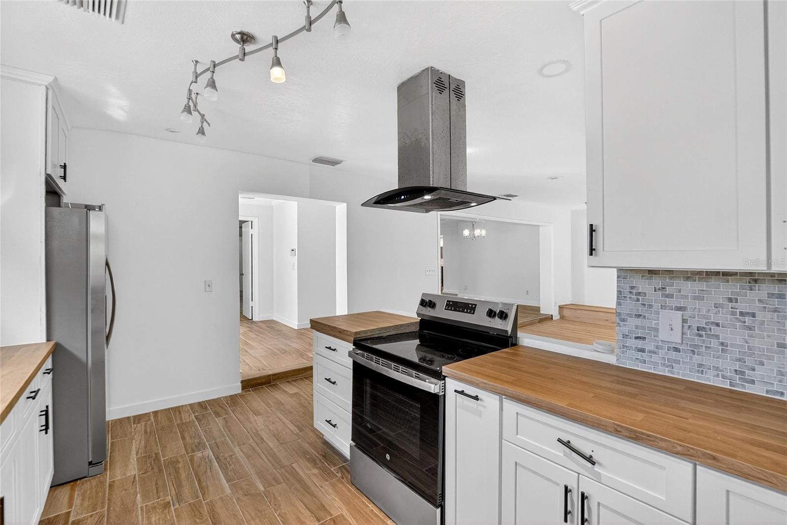 SUNSET PARK - Residential