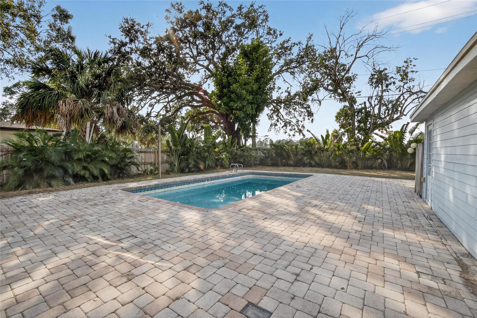 SUNSET PARK - Residential