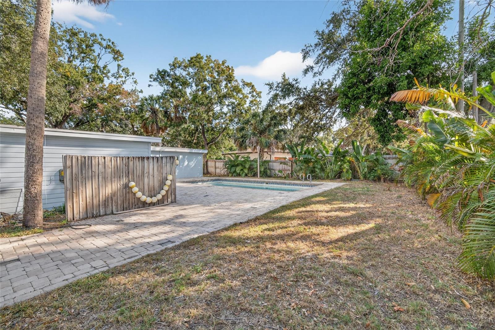 SUNSET PARK - Residential