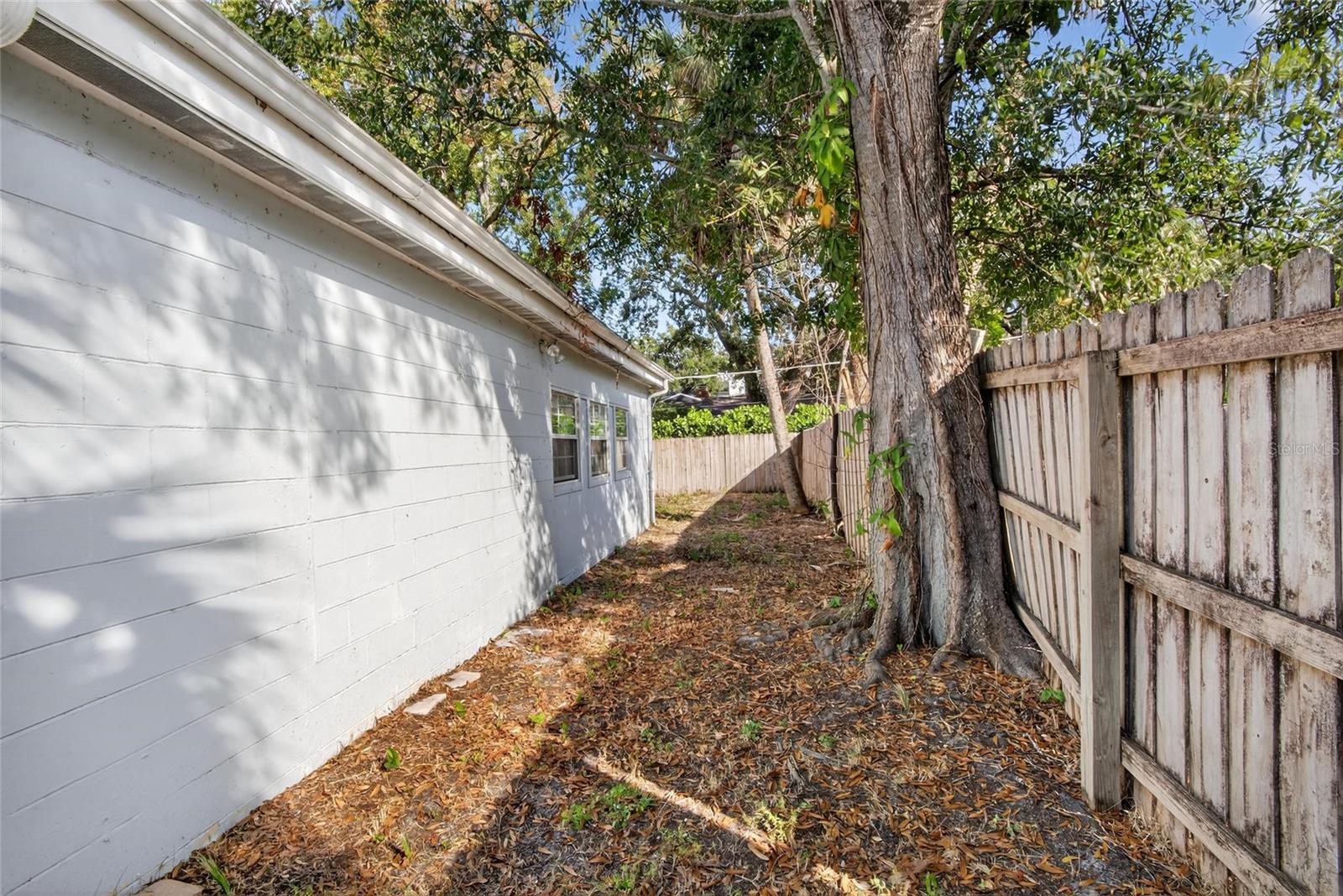 SUNSET PARK - Residential