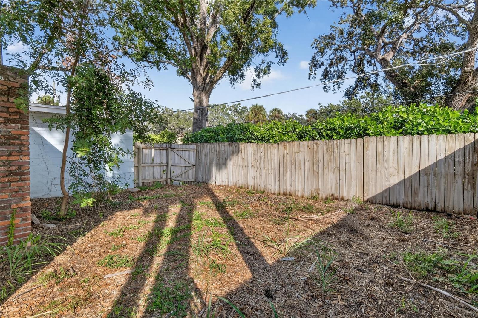 SUNSET PARK - Residential