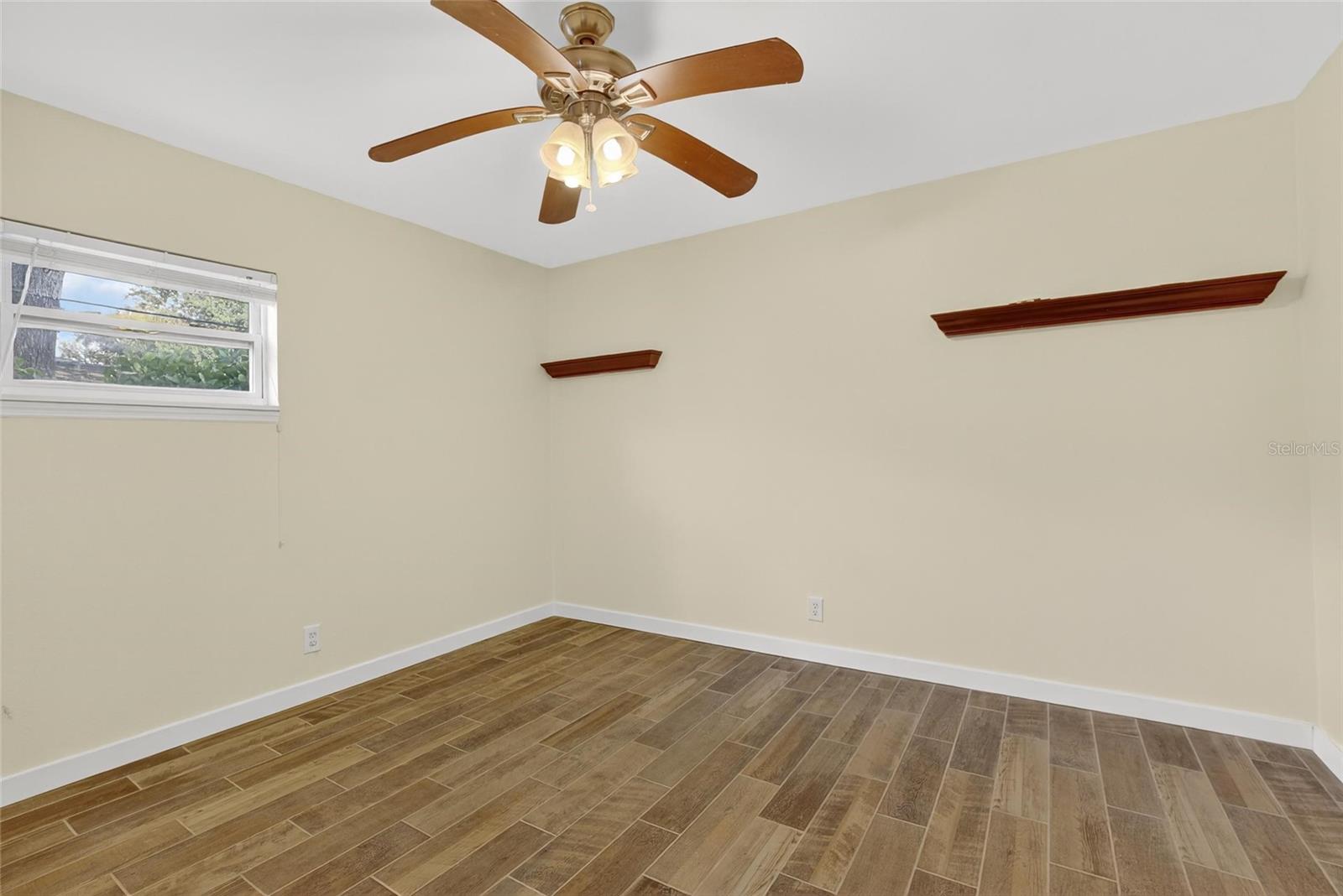 SUNSET PARK - Residential