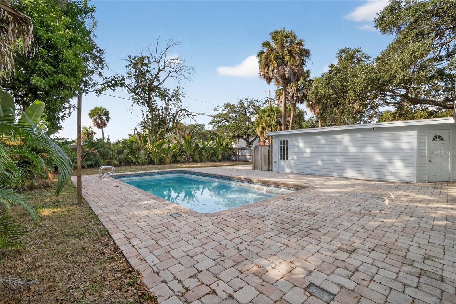 SUNSET PARK - Residential