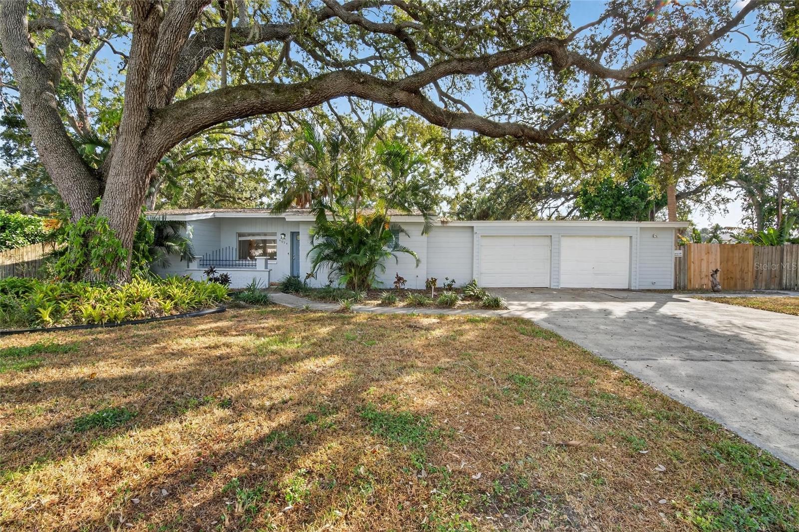 SUNSET PARK - Residential