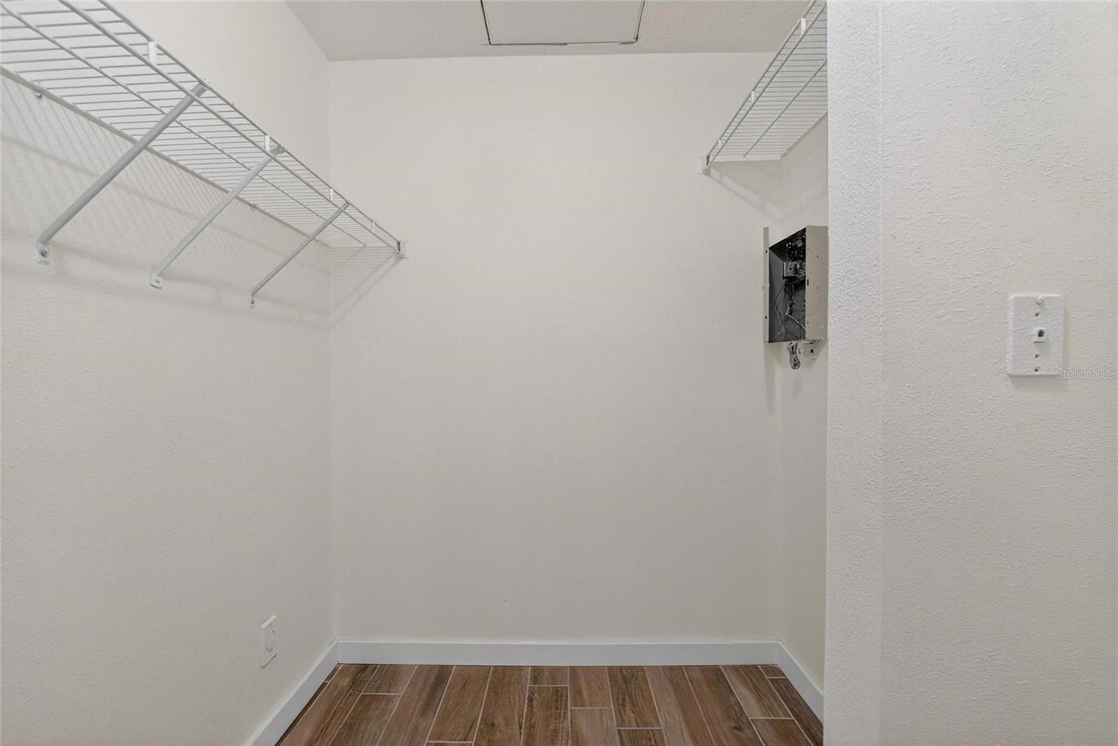 SUNSET PARK - Residential