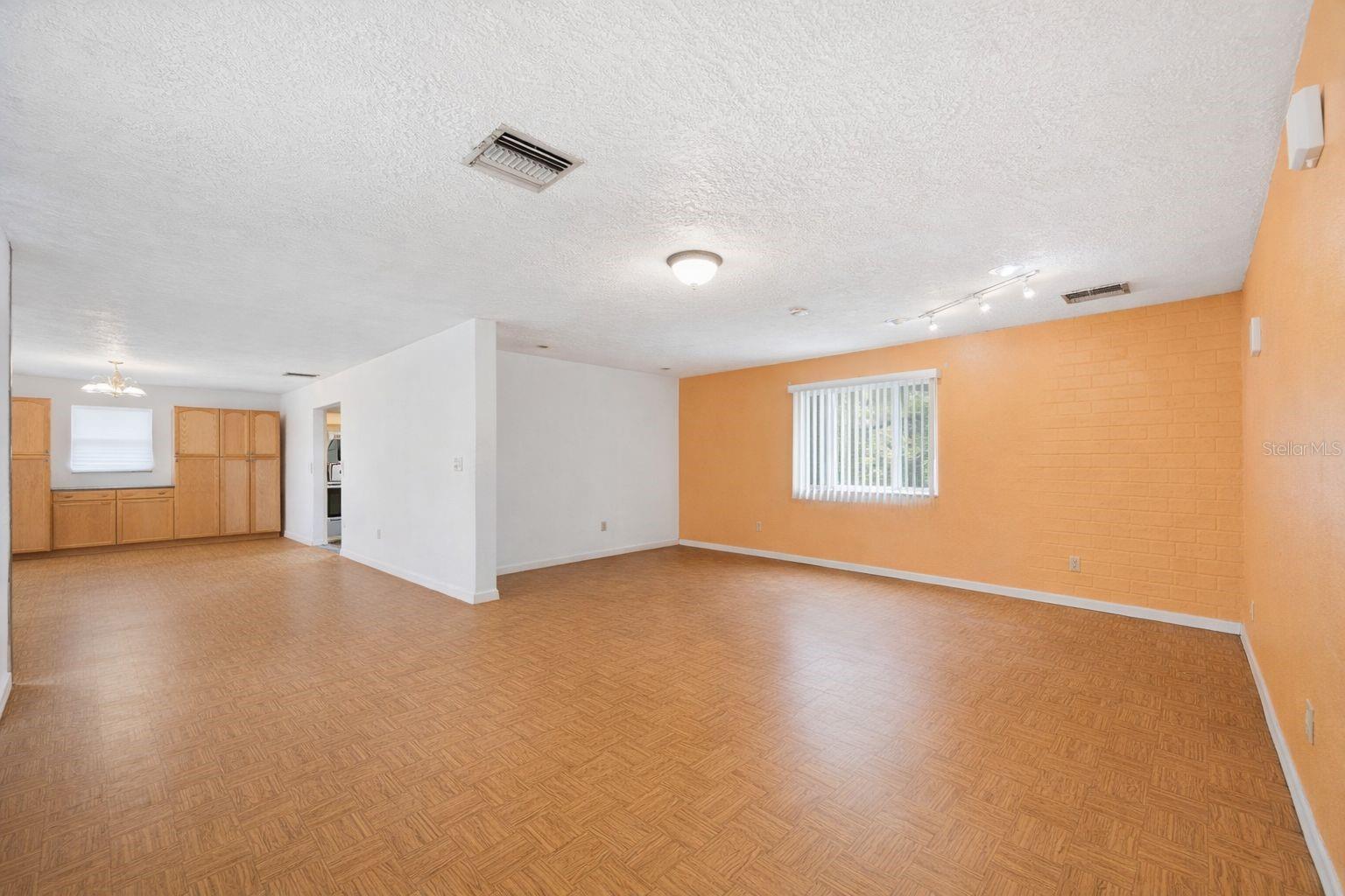 COUNTRY MEADOW WEST UNIT 1 - Residential