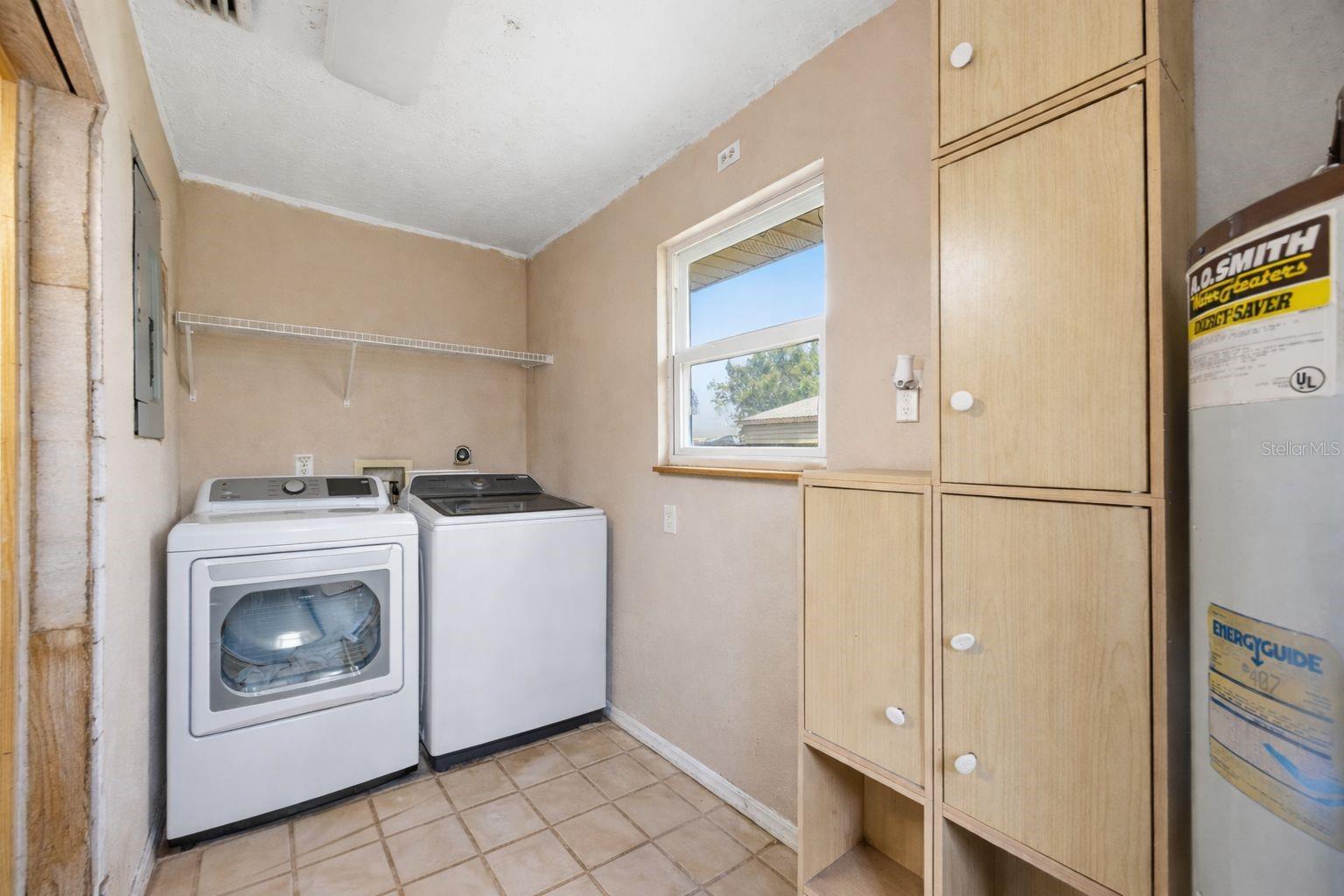 COUNTRY MEADOW WEST UNIT 1 - Residential