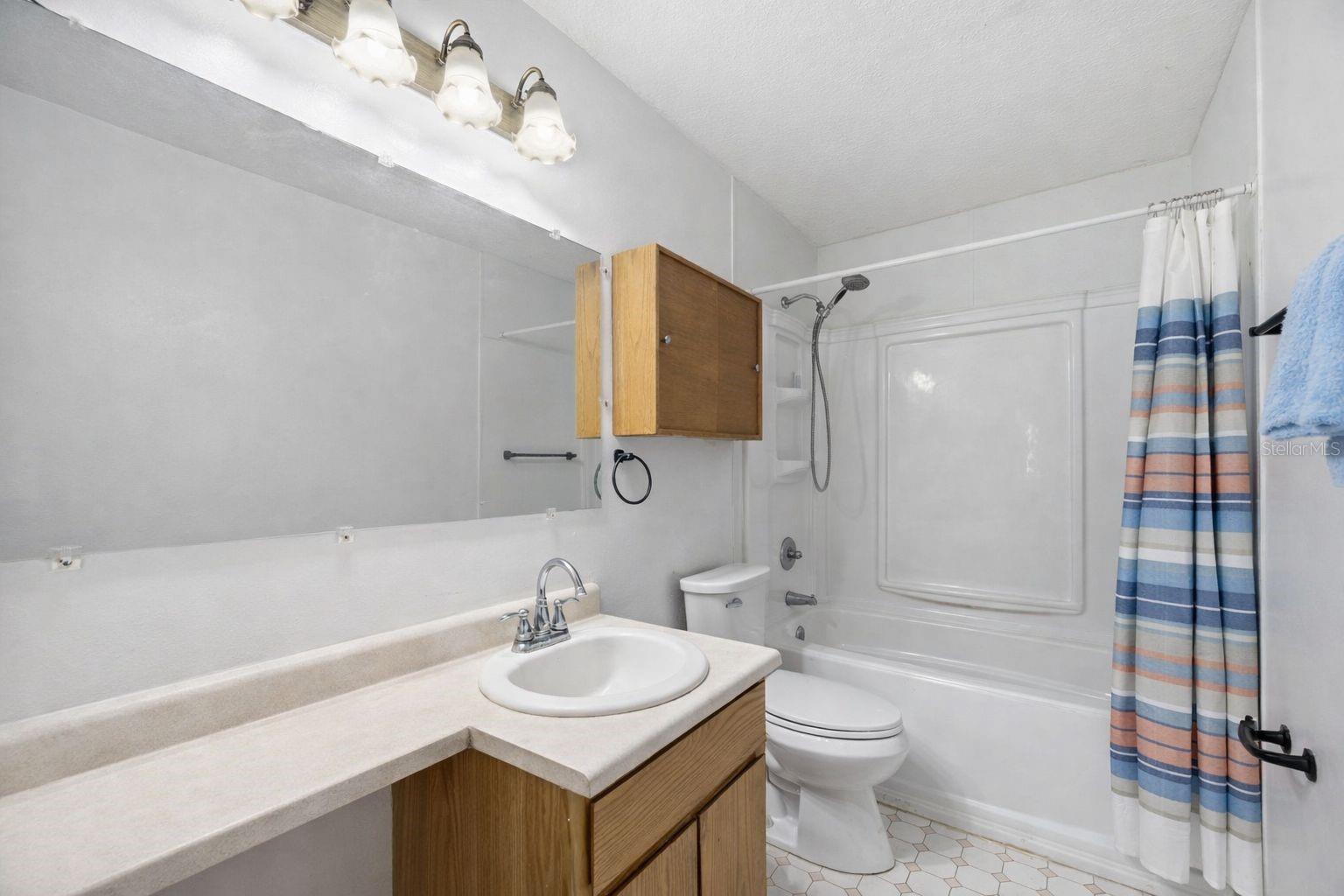 COUNTRY MEADOW WEST UNIT 1 - Residential