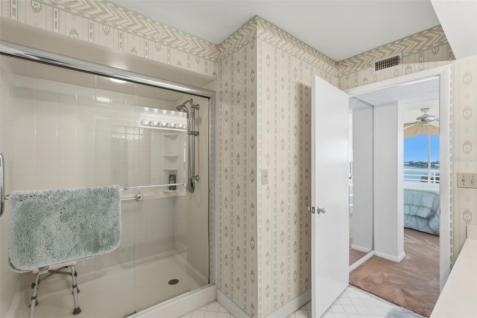 BAHIA VISTA UNIT II - Residential