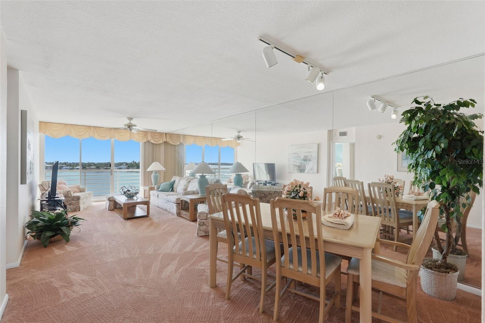 BAHIA VISTA UNIT II - Residential