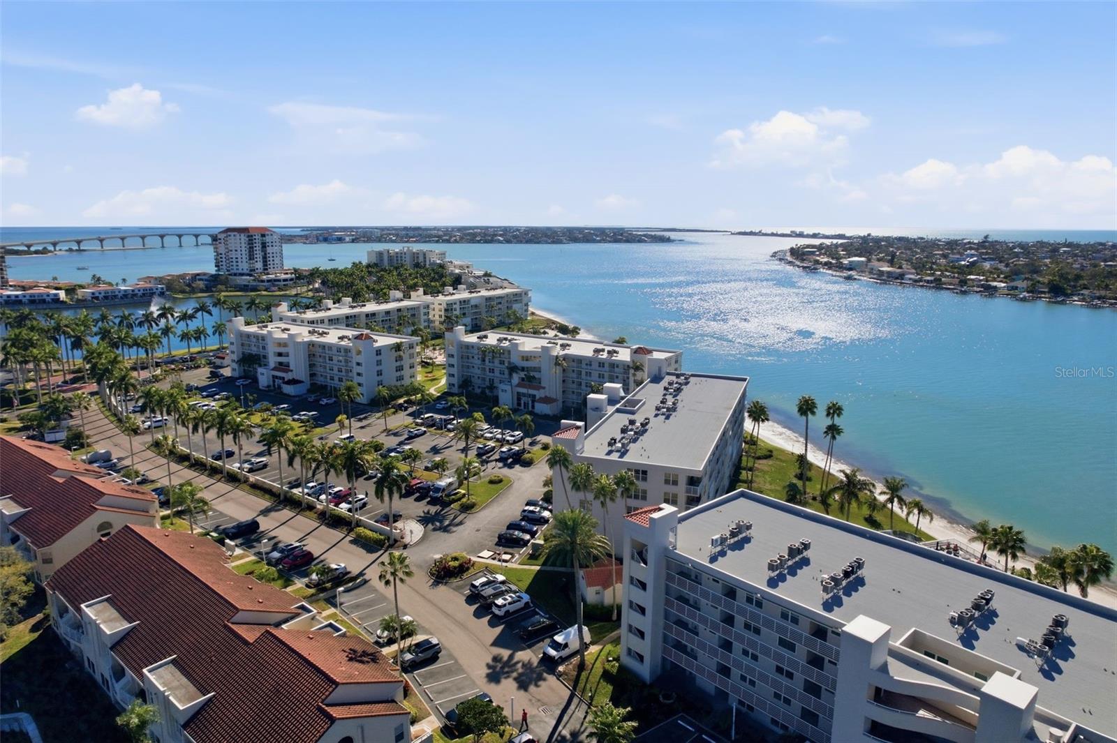 BAHIA VISTA UNIT II - Residential