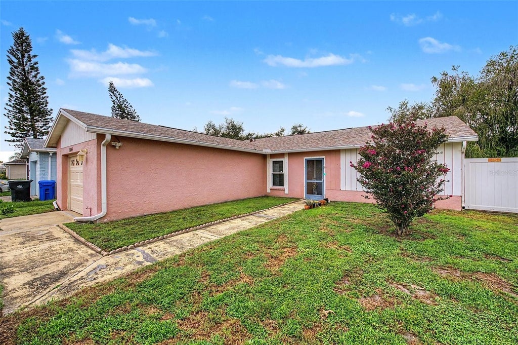 Photo of 1004 Coolwood Place, Brandon, FL 33511 (MLS # TB8540438)