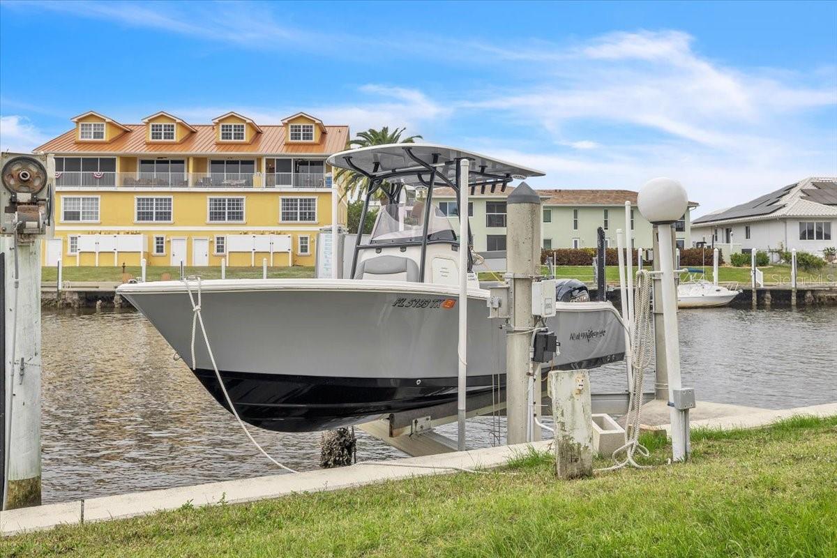 BREAKERS COURT - Residential