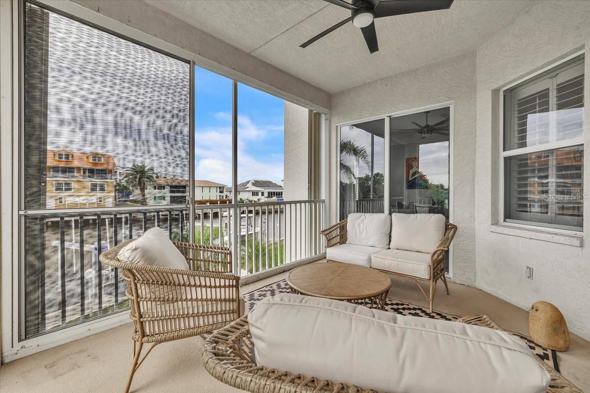 BREAKERS COURT - Residential