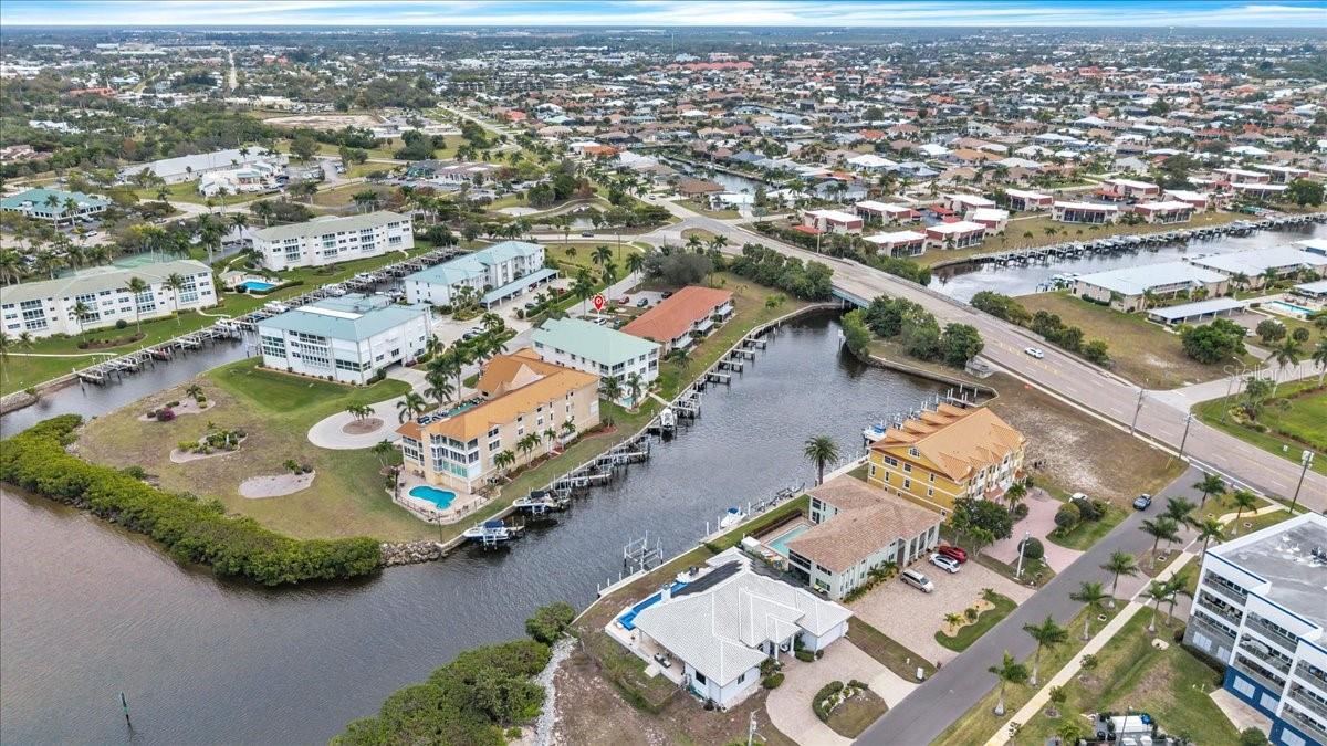 BREAKERS COURT - Residential