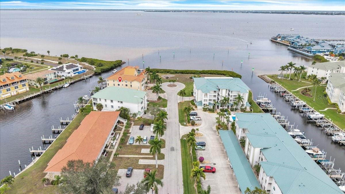 BREAKERS COURT - Residential