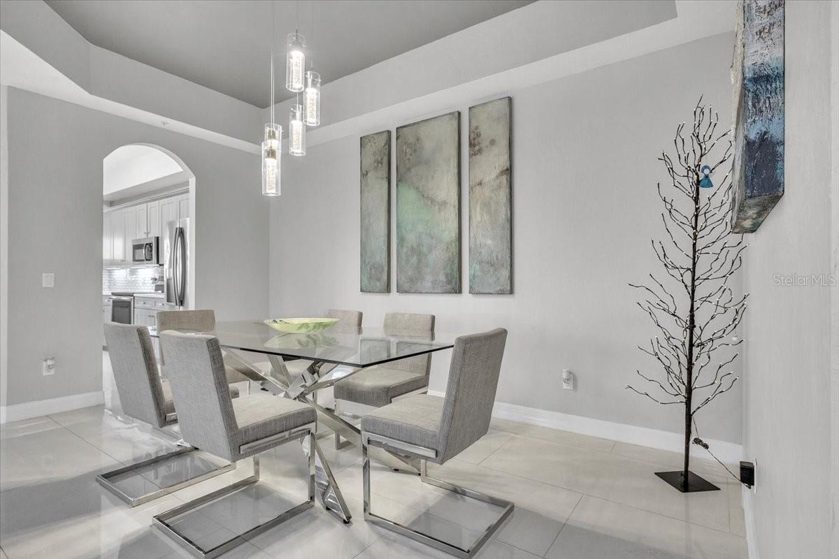 BREAKERS COURT - Residential