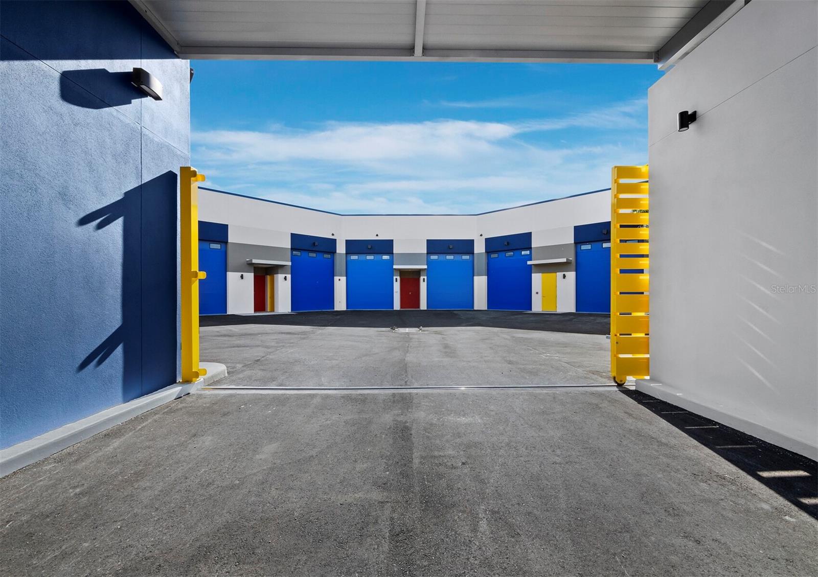 CAR COLLECTIVE - Residential