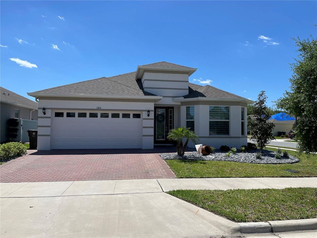 Photo of 1305 Yorkdale Road, Davenport, FL 33837 (MLS # P4937887)