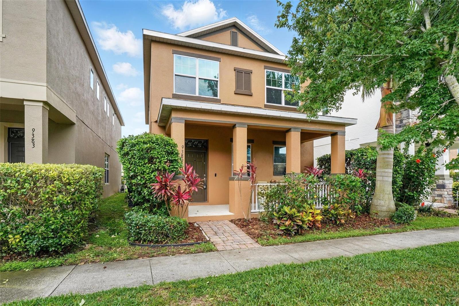 9389 MEADOW HUNT WAY