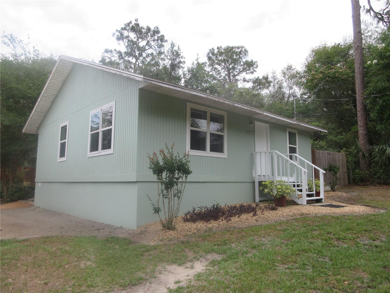 5949 SE 164TH COURT