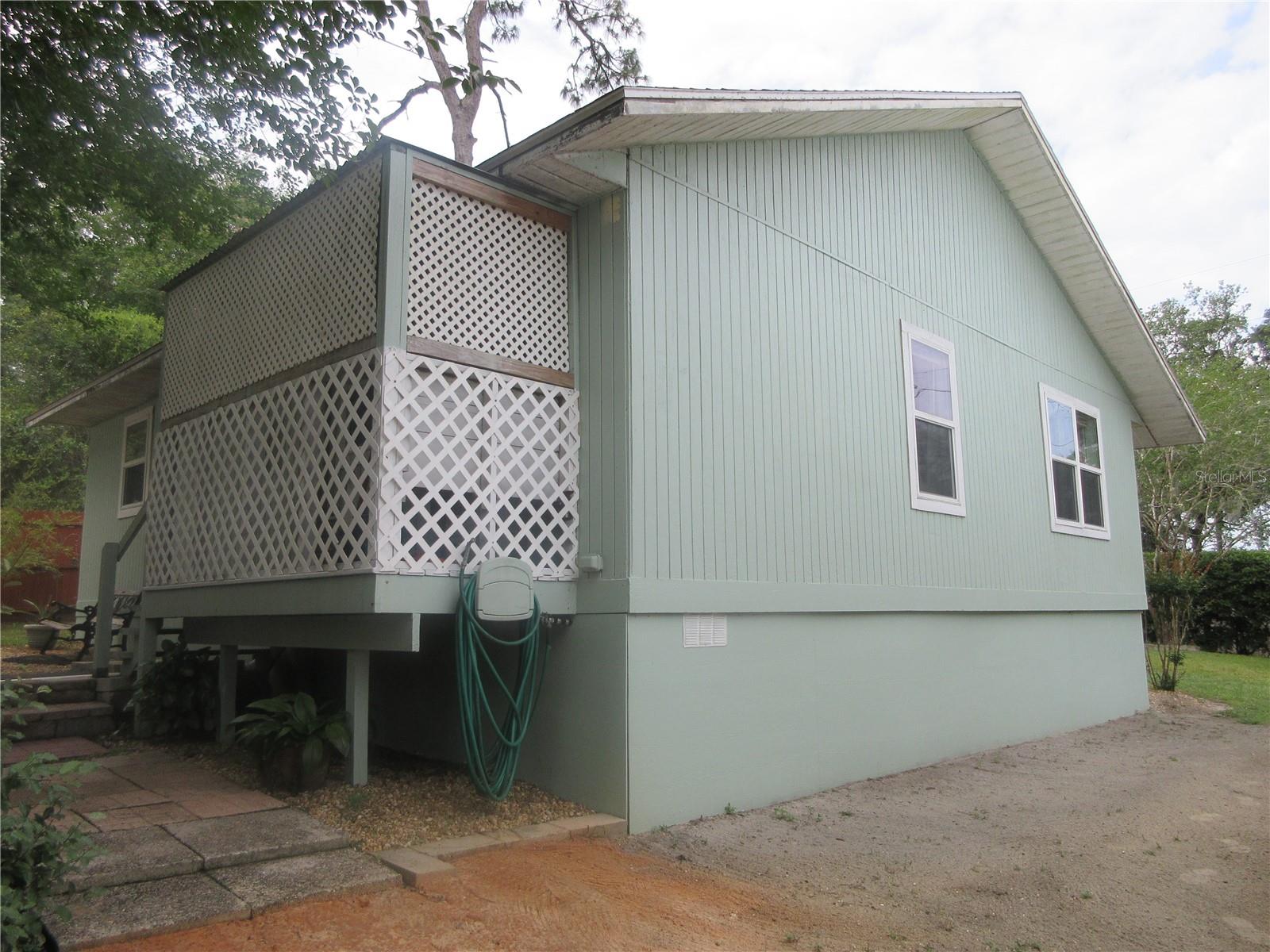 5949 SE 164TH COURT