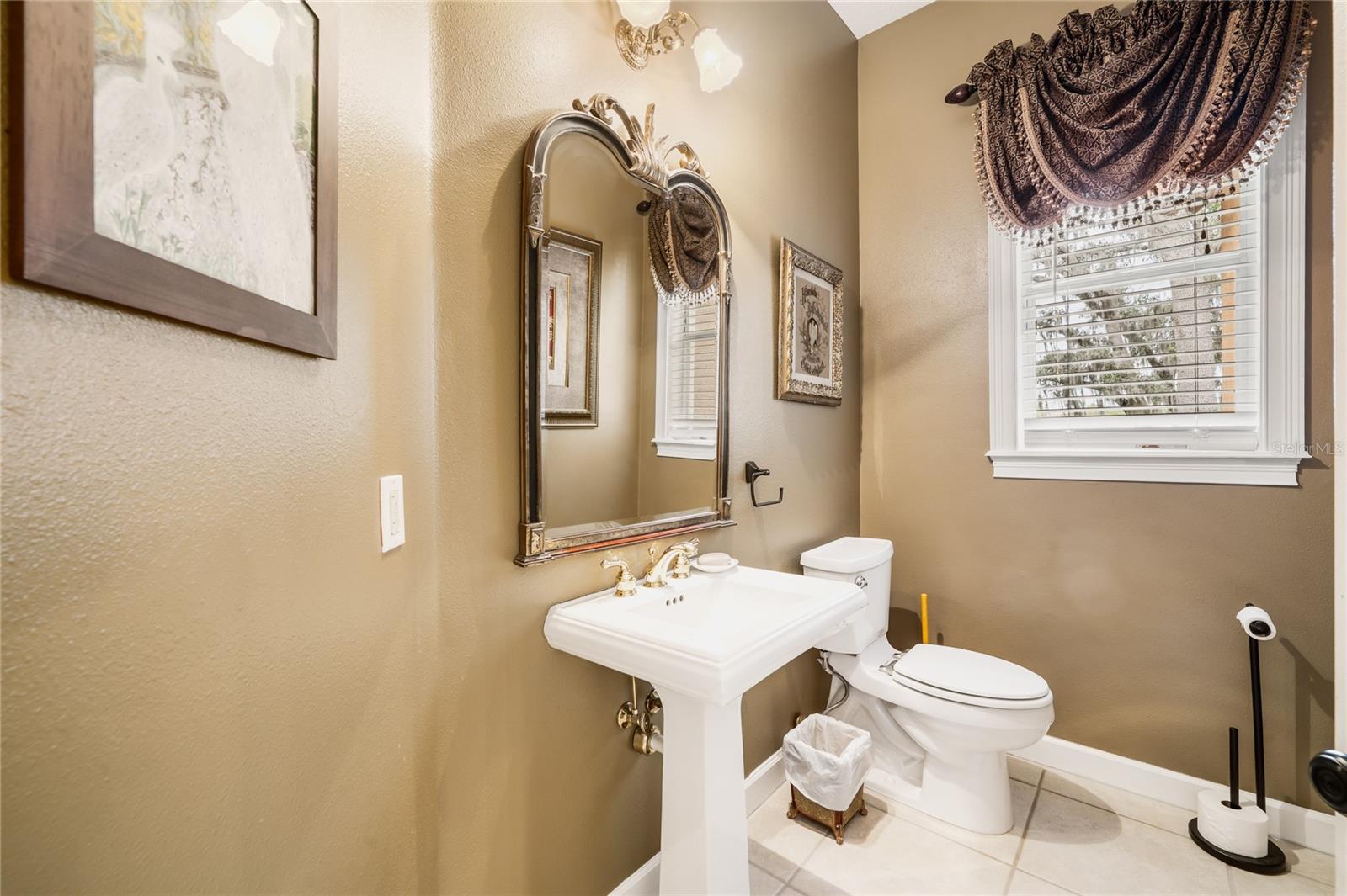 LAKE MARKHAM PRESERVE - Residential