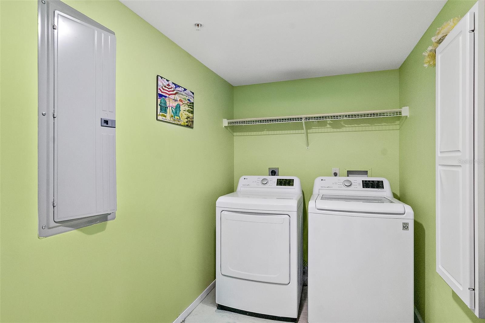 DIMUCCI TWIN TOWERS N & S - Residential