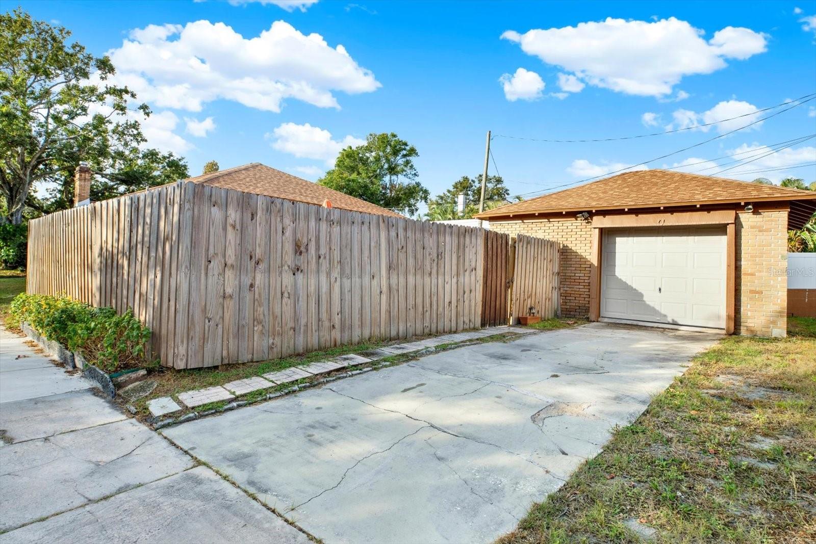 KENWOOD SUB ADD - Residential