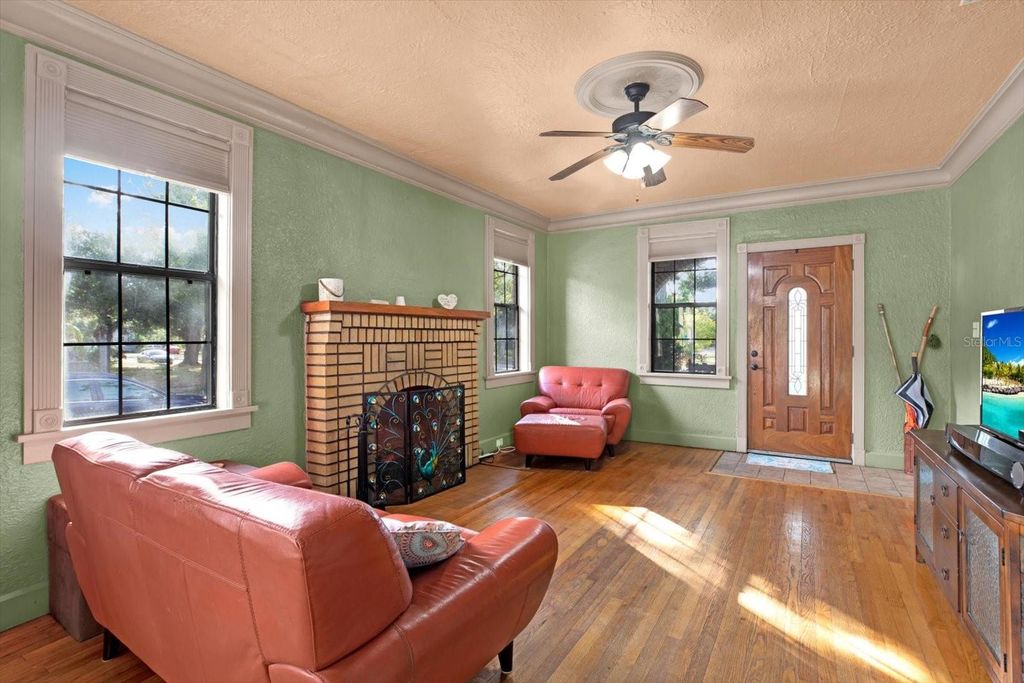 Photo of 3201 7th Avenue N, St Petersburg, FL 33713 (MLS # W7880674)